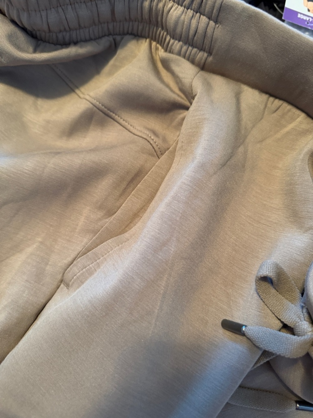 Women's Cropped Drawstring Pants in Taupe XL sandwash crop - Picture 7 of 8